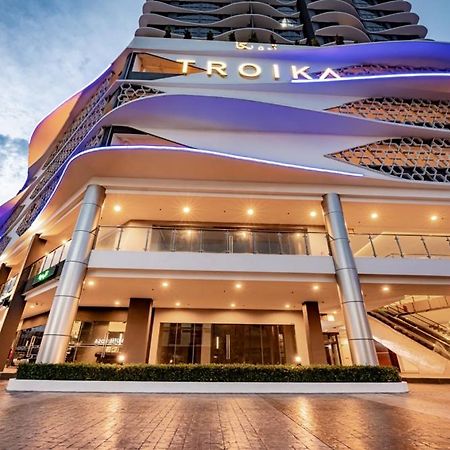 Golden Troika Kota Bharu - 2 Bedrooms Экстерьер фото