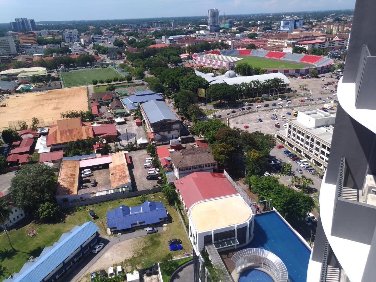 Golden Troika Kota Bharu - 2 Bedrooms Экстерьер фото